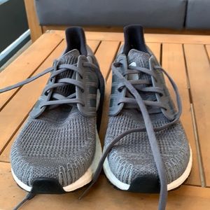 Meds Adidas Ultra Boosts